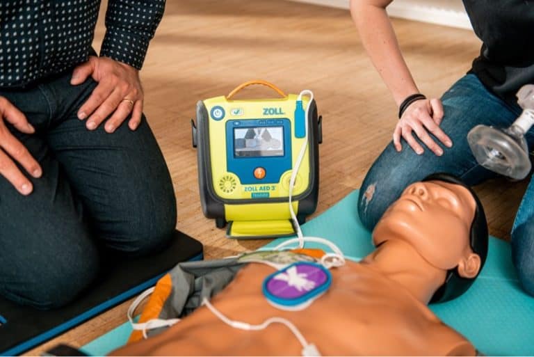 bls aed kurs anwendung aed defibrillator cover